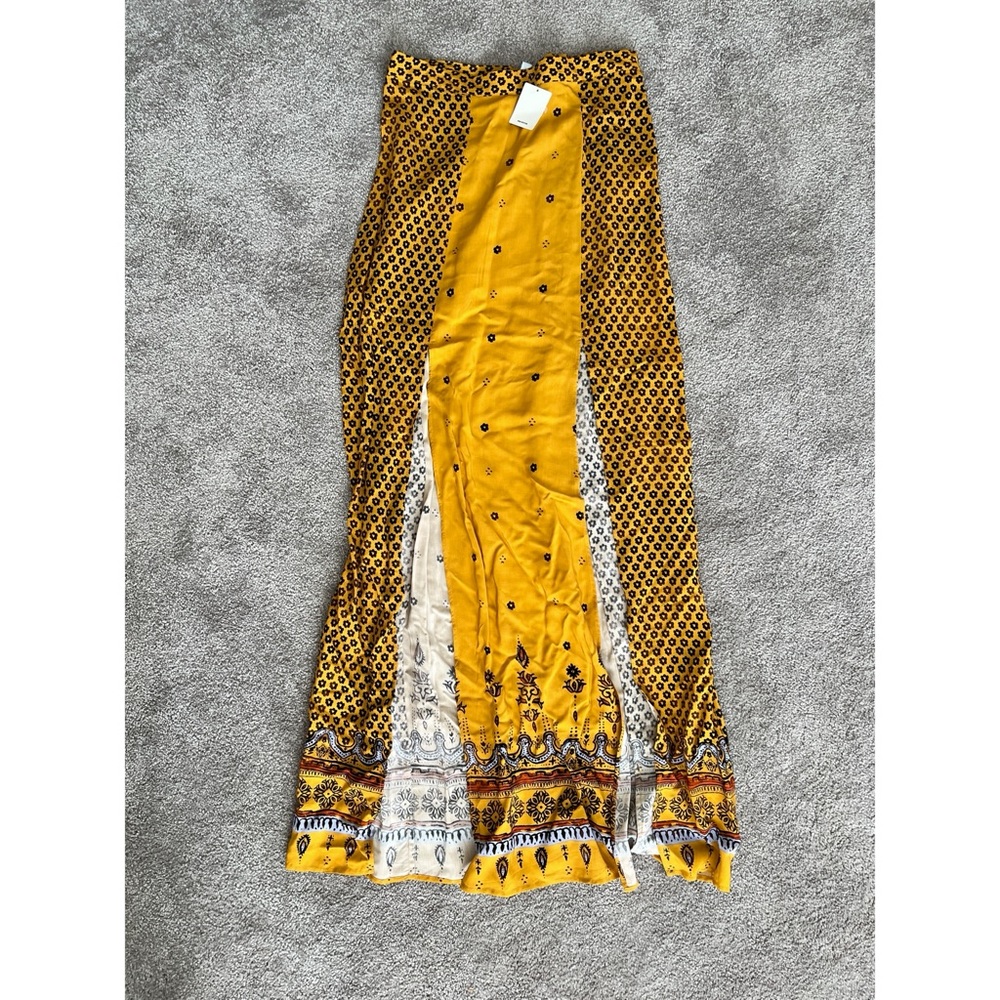 *SOLD* Ecote Urban Outfitters Slit Maxi Skirt, Size Medium, New with tags 🏷